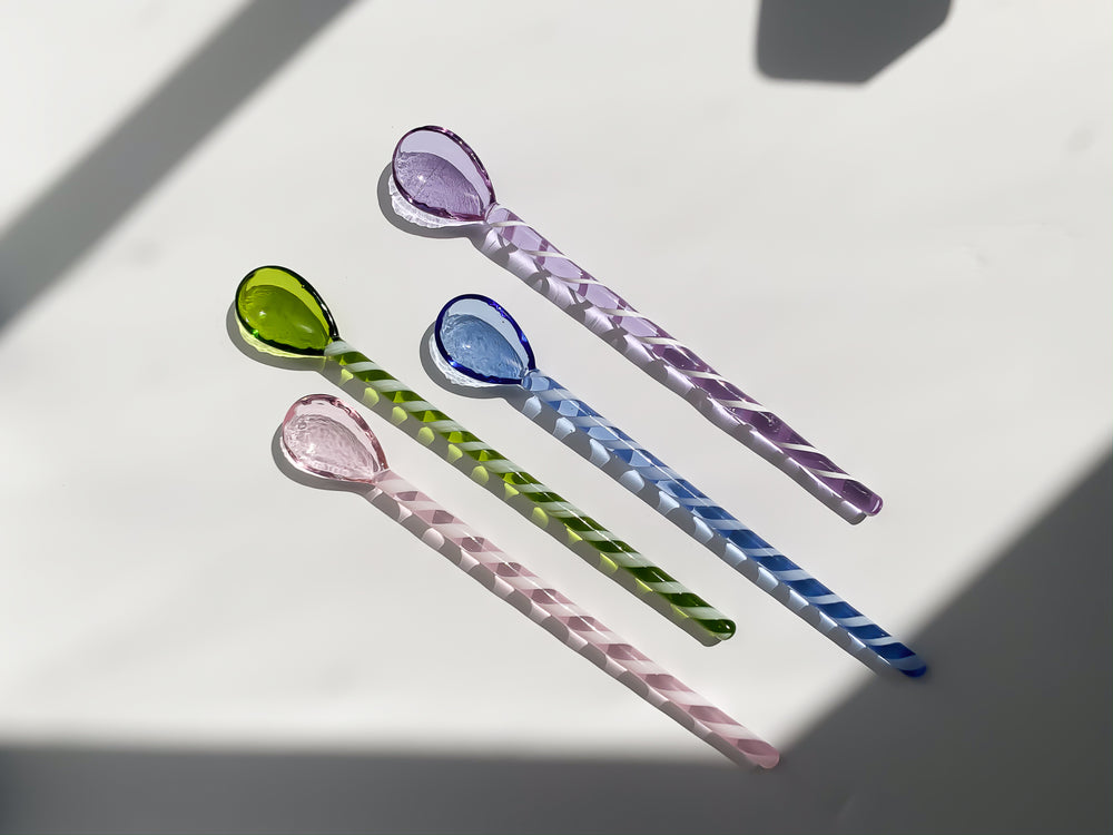 Glass stirrers and spoons in pink, mint, light blue and violet