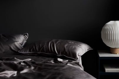 Whom luxury organic bamboo lyocell sheet set in Eldgos Aska grey