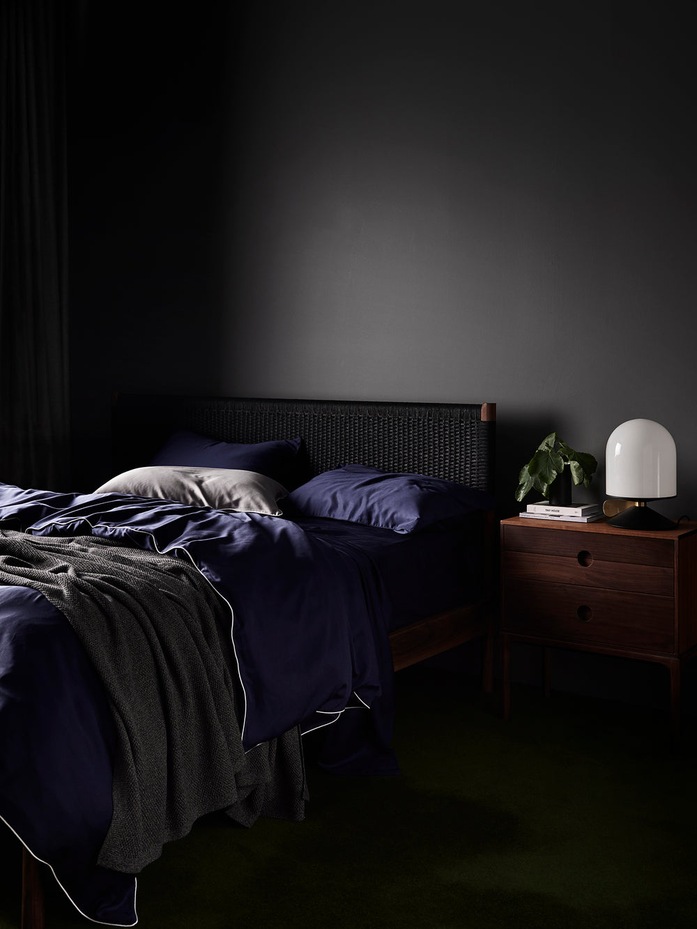 Whom luxury organic bamboo lyocell duvet cover set in Jokull navy blue